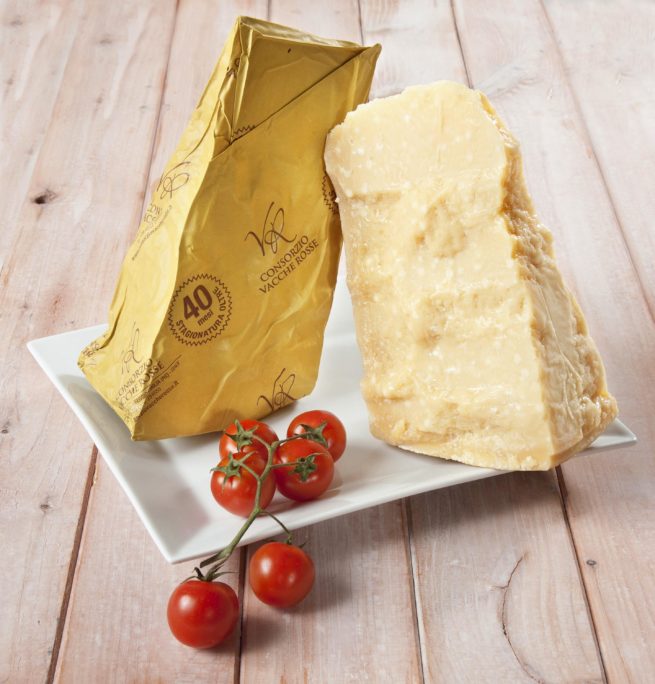 Wholesale Vacche Rosse Vaca Rossa Parmigiano Reggiano Quarter Cheese 17 lb- Bulk