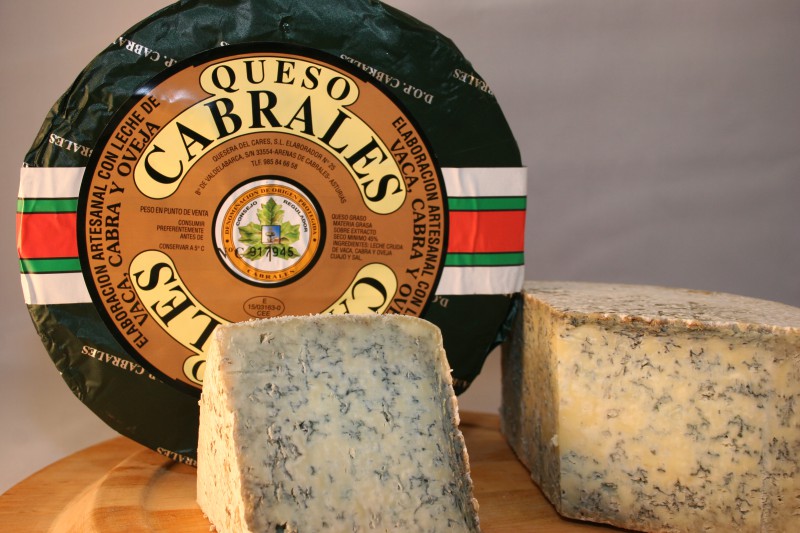 Wholesale Spanish Blue Cheese Importers Cabrales Cheese - 6 Pound Wheel- Bulk