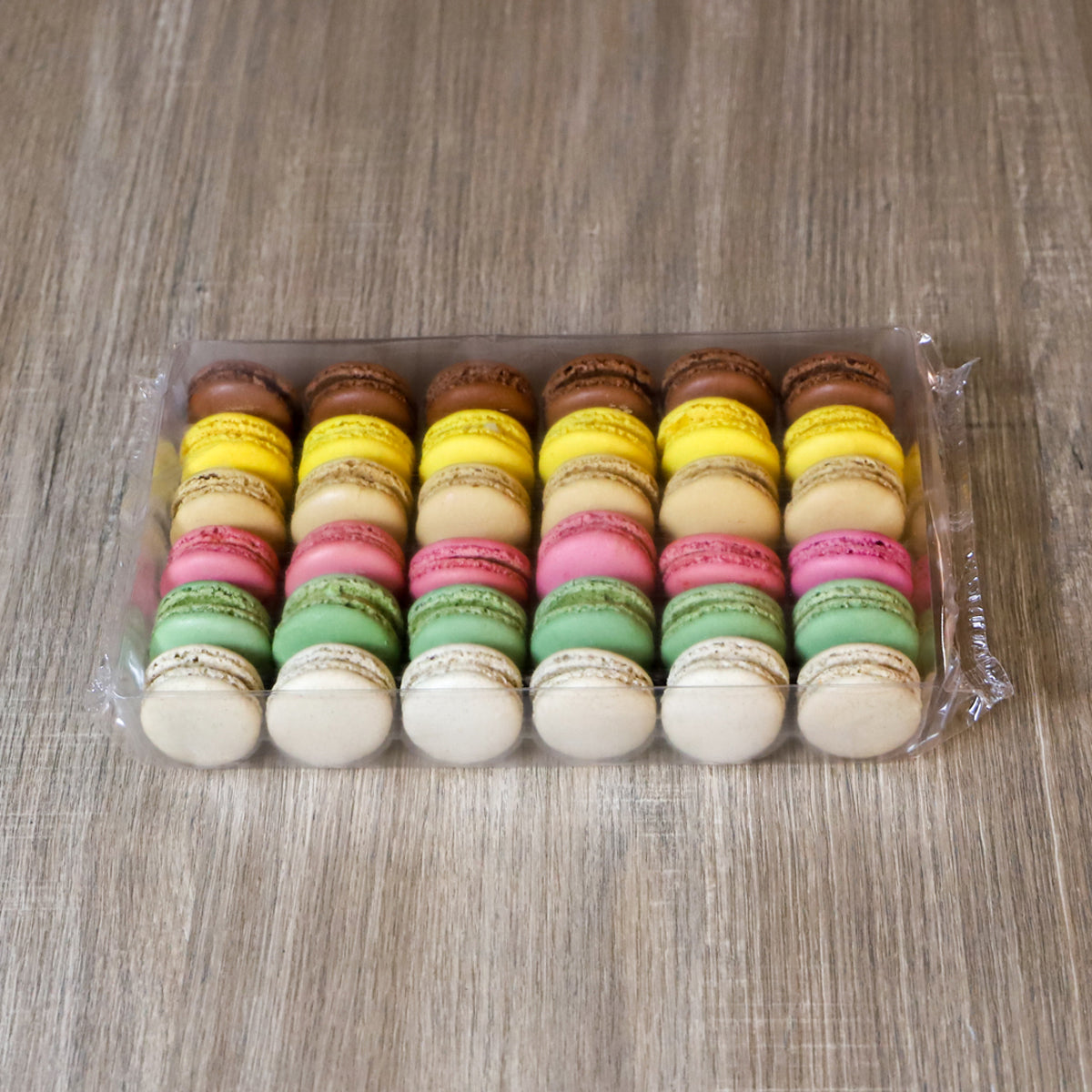 Wholesale Traiteur De Paris Macarons Rive Droite Assorted 12 g- Bulk