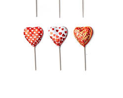 Madelaine Chocolate ½ Oz. Heart Pops (6 Displayers)