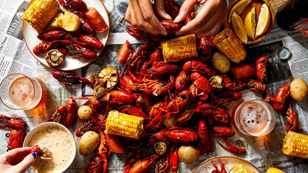 A True Louisiana Tradition: How to Host the Perfect Crawfish Boil