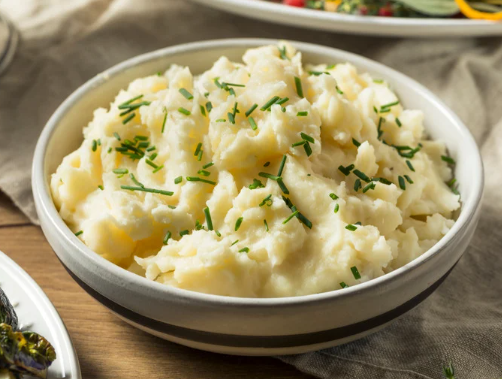 Creamy Garlic Mashed Yukon Gold Potatoes