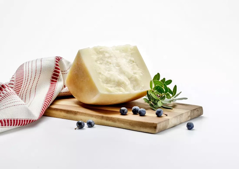 Wholesale Medoro (Pecorino Sardo Stagionato DOP) Cheese 5 lb-2 Ct Case Bulk