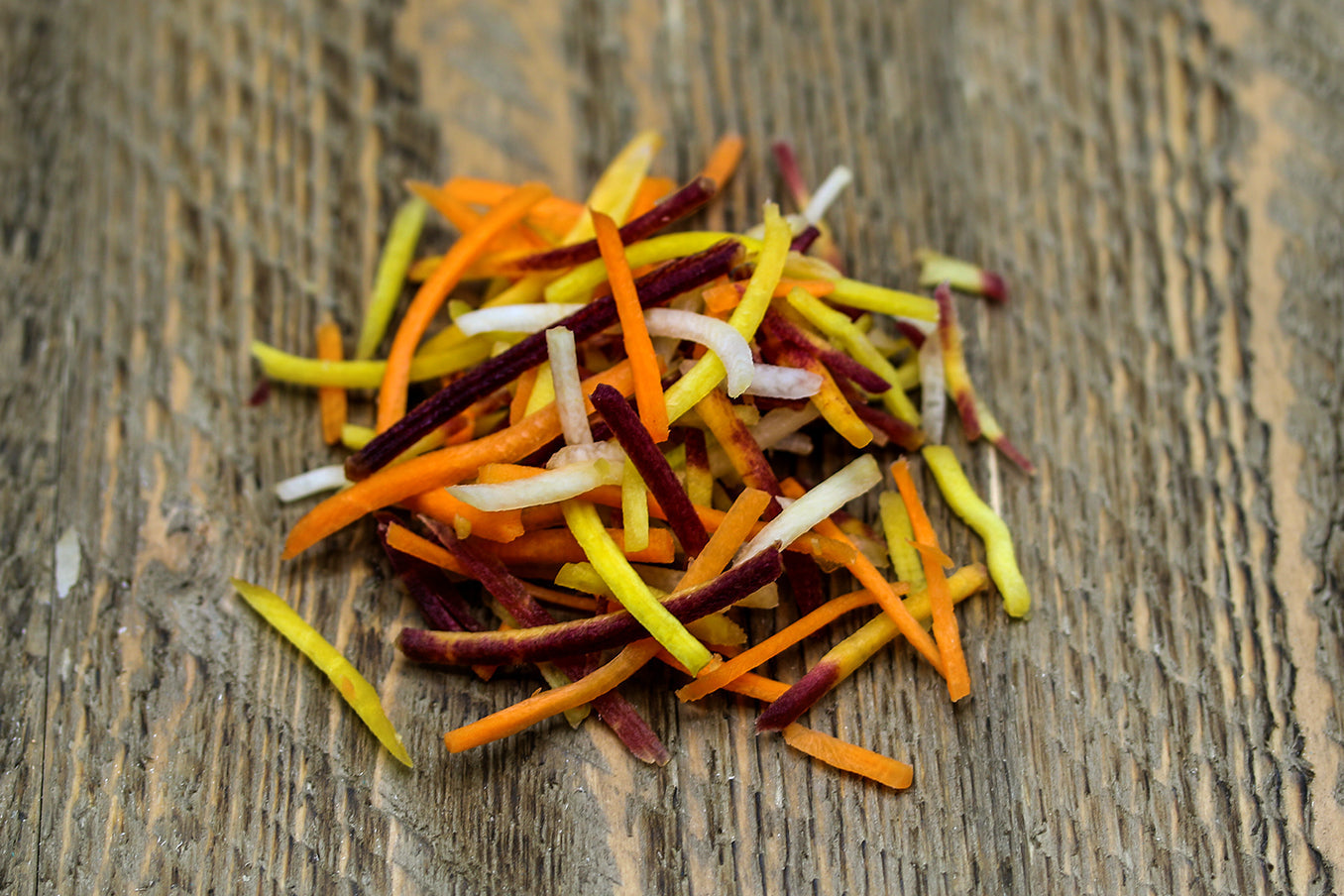 Wholesale BoxNCase Shredded Rainbow Carrots-5 LB Bulk