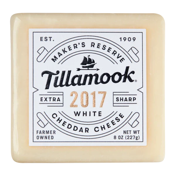 Tillamook Maker's Reserve 2017 Extra Sharp White Cheddar Cheese 8oz 12ct